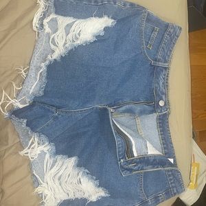 Shien Jean ripped shorts